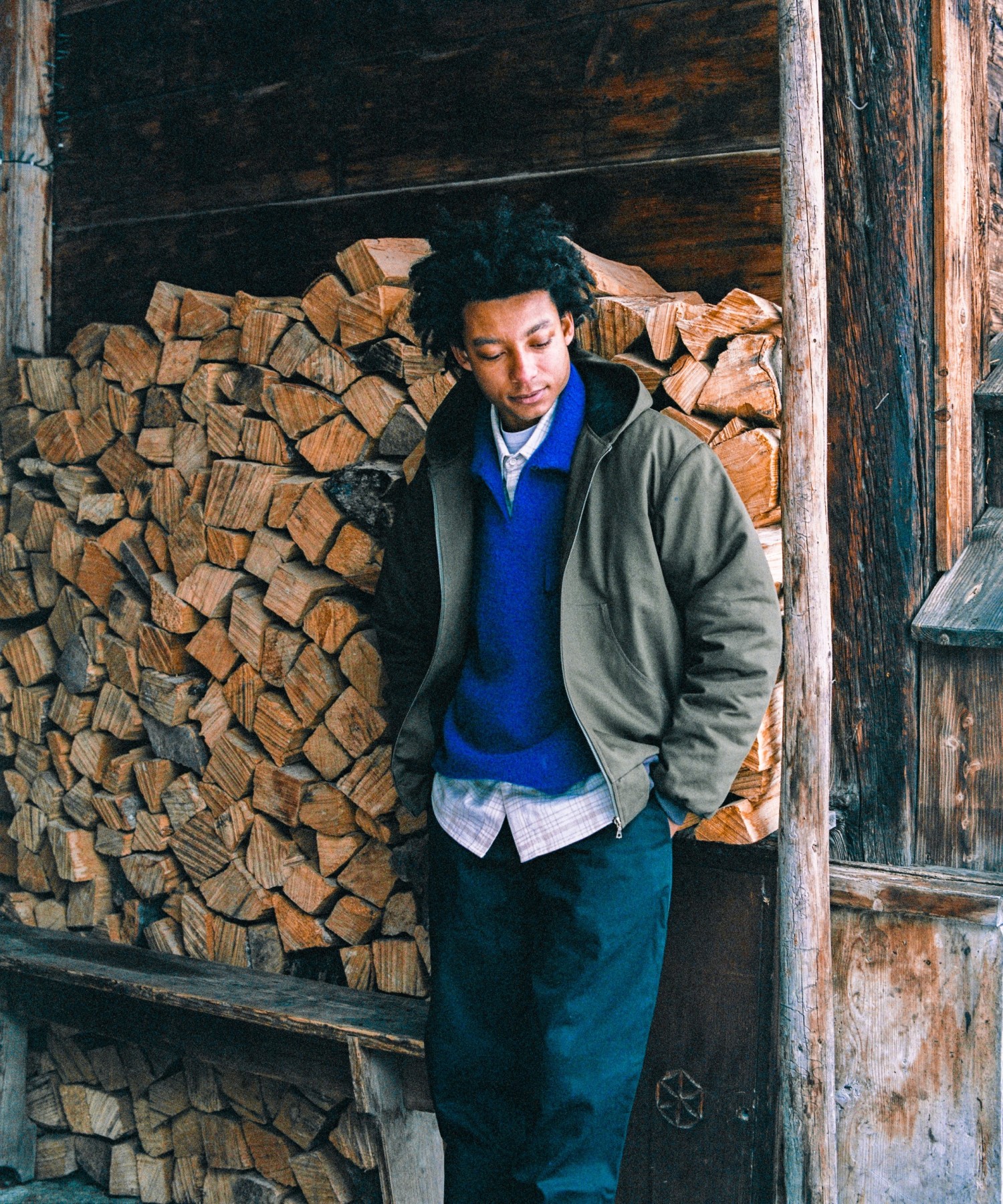 Crest Clothing | Head Home